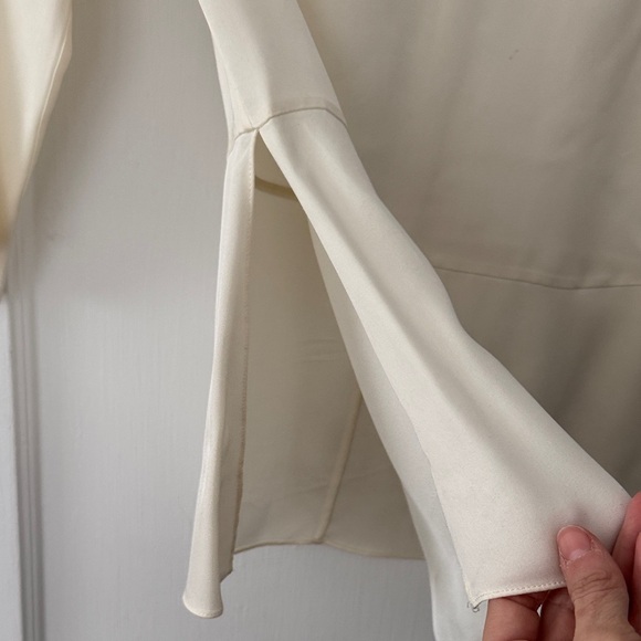 Theory 100% silk Ivory Women's Blouse - Picture 4 of 9